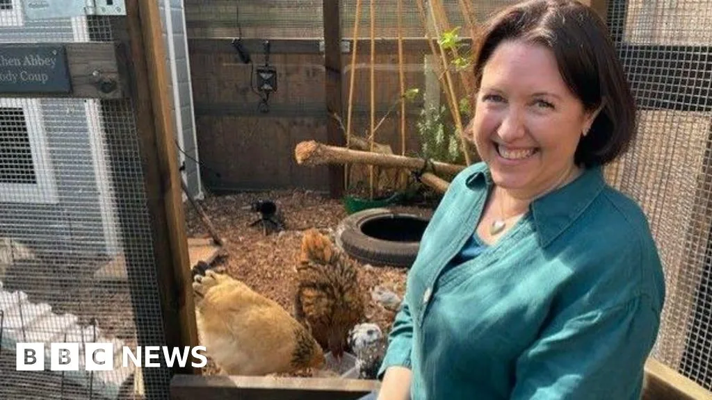 UK volunteers begin first trials for new bird flu vaccine