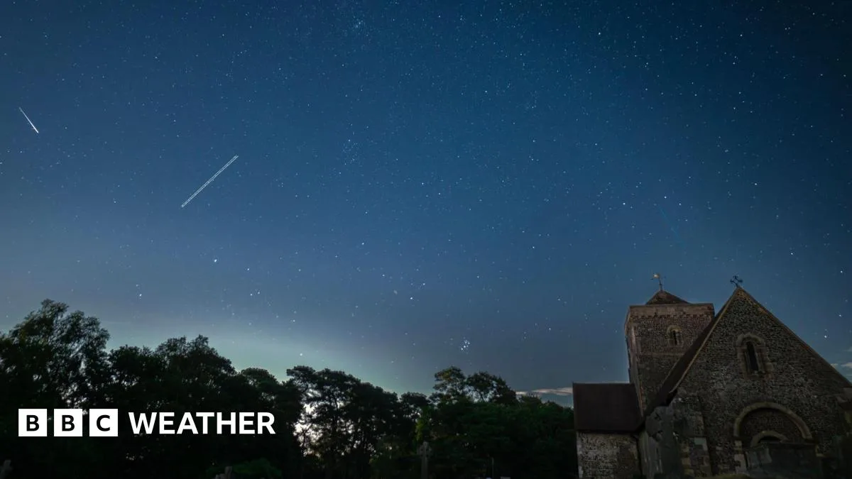 Clear skies across the UK offer perfect conditions for Lyrid meteor shower